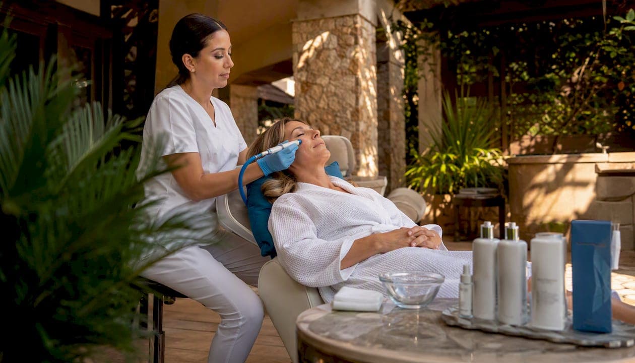HydraFacial Cost: What to Expect and How to Save